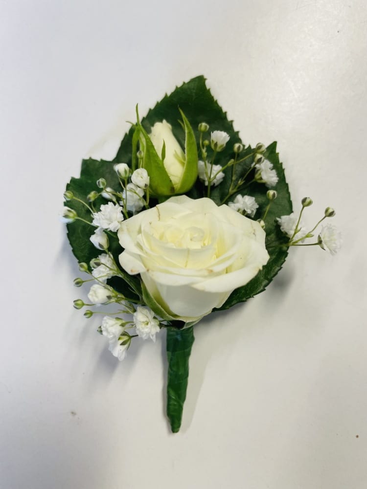 `DIAMOND` BOUTONNIÃˆRE - 48hrs notice required/Pick up Only